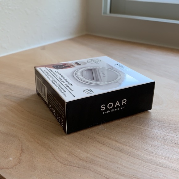 SOAR Tech Elevated Clip-On Selfie Ring Light - Picture 4 of 4